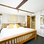 度假居 The West Barn Near Bath, Sleeps 24 And 2 Hot Tubs *