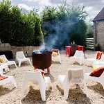 The West Barn Near Bath, Sleeps 24 And 2 Hot Tubs * Bristol