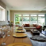 The West Barn Near Bath, Sleeps 24 And 2 Hot Tubs *