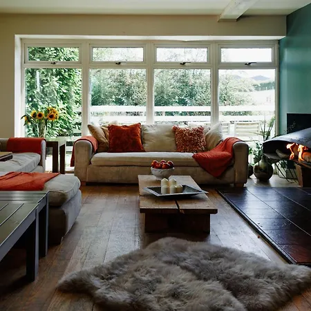 Hébergement de vacances The West Barn Near Bath, Sleeps 24 And 2 Hot Tubs Bristol