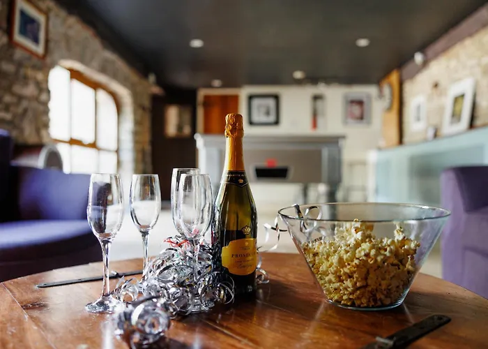 The West Barn Near Bath, Sleeps 24 And 2 Hot Tubs Bristol