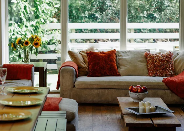 The West Barn Near Bath, Sleeps 24 And 2 Hot Tubs