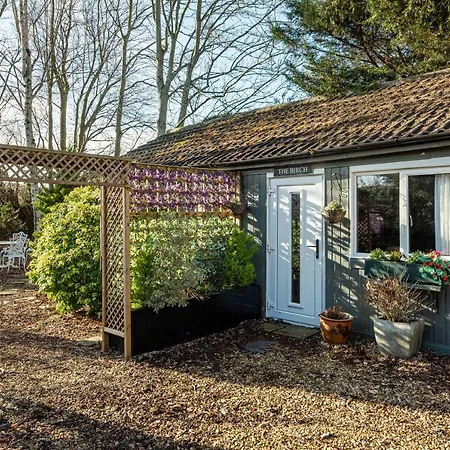 The West Barn Near Bath, Sleeps 24 And 2 Hot Tubs *