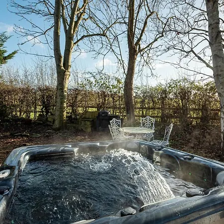 The West Barn Near Bath, Sleeps 24 And 2 Hot Tubs Bristol