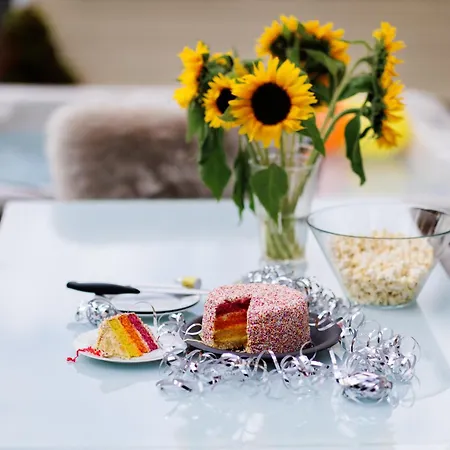 The West Barn Near Bath, Sleeps 24 And 2 Hot Tubs Сasa de vacaciones Bristol