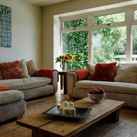 Holiday home The West Barn Near Bath, Sleeps 24 And 2 Hot Tubs *