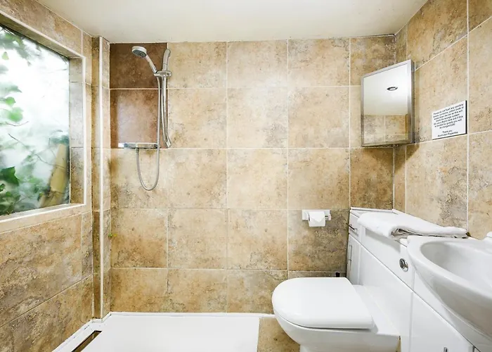 Holiday home The West Barn Near Bath, Sleeps 24 And 2 Hot Tubs Bristol