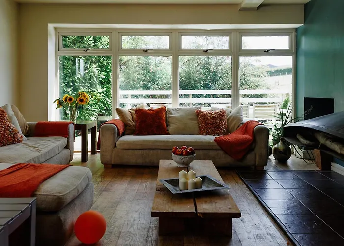 Semesterbostad The West Barn Near Bath, Sleeps 24 And 2 Hot Tubs *