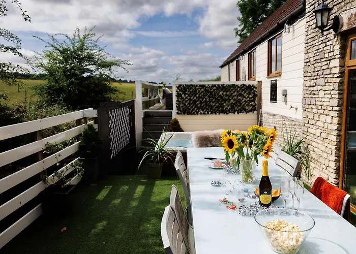 The West Barn Near Bath, Sleeps 24 And 2 Hot Tubs Bristol