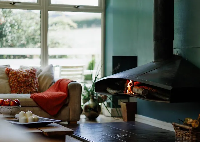 Holiday home The West Barn Near Bath, Sleeps 24 And 2 Hot Tubs